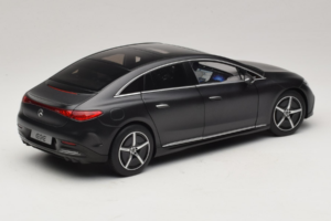 Mercedes EQE V295 Graphite Grey Magno NZG 1:18 B66961108 Metaal — afbeelding 5 van 8