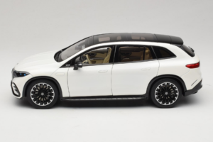 Mercedes EQS SUV X296 Manufaktur Diamond White NZG 1:18 B66960590 Metaal — afbeelding 4 van 8