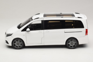 Mercedes V-Class W447 AMG Line Wit Norev 1:18 183876 Metaal — afbeelding 5 van 8
