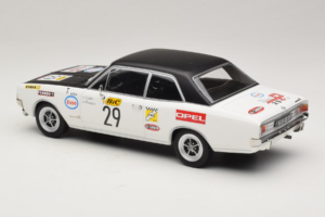 Opel Commodore A #29 J-L. Clarr / J-P. Peyroux Tour de France Automobile 1971 MCG 1:18 MCG18562R Metaal — afbeelding 5 van 6