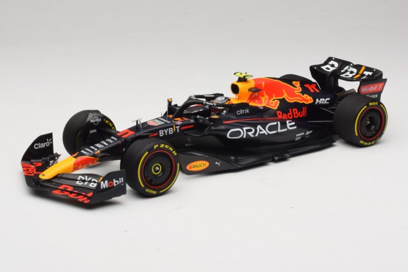 Oracle Red Bull Racing RB18 S. Perez Winner Monaco GP 2022 Minichamps 1:18 110220711 Hars