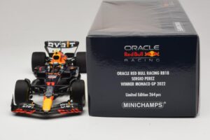 Oracle Red Bull Racing RB18 S. Perez Winner Monaco GP 2022 Minichamps 1:18 110220711 Hars — afbeelding 6 van 7