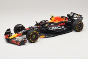 Oracle Red Bull Racing RB19 S. Perez Abu Dhabi GP 2023 Minichamps 1:18 110232311 Hars