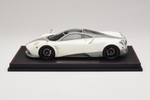Pagani Huayra Luminous Green AB 1:18 REMC041 Hars