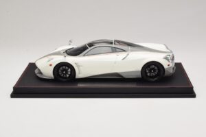 Pagani Huayra Luminous Green AB 1:18 REMC041 Hars