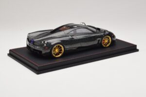 Pagani Huayra Starry Night Sky AB 1:18 REMC039 Hars — afbeelding 3 van 7