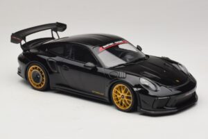 Porsche 911 992 GT3 RS Manthey Racing Zwart met Gouden Velgen Minichamps 1:18 MR-911-GT3RS-1804 Metaal — afbeelding 4 van 6