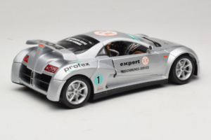 Giugiaro Prima Zilver Bburago 1:18 33130 Metaal — afbeelding 3 van 8
