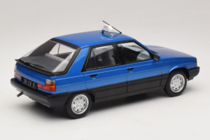 Renault 11 GTL Taxi James Bond MCG 1:18 MCG18833 Metaal — afbeelding 2 van 6