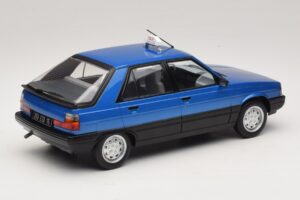 Renault 11 GTL Taxi James Bond MCG 1:18 MCG18833 Metaal — afbeelding 2 van 6