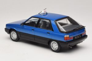 Renault 11 GTL Taxi James Bond MCG 1:18 MCG18833 Metaal — afbeelding 5 van 6