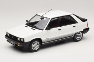 Renault 11 Turbo Wit MCG 1:18 MCG18589 Metaal