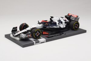 Scuderia AlphaTauri AT04 D. Ricciardo Hungarian GP 2023 Minichamps 1:18 117231203 Hars