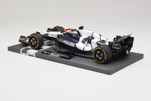 Scuderia AlphaTauri AT04 D. Ricciardo Hungarian GP 2023 Minichamps 1:18 117231203 Hars — afbeelding 5 van 7