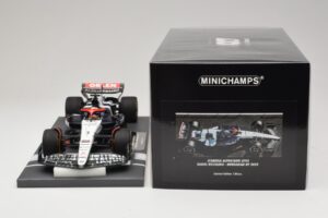 Scuderia AlphaTauri AT04 D. Ricciardo Hungarian GP 2023 Minichamps 1:18 117231203 Hars — afbeelding 6 van 7