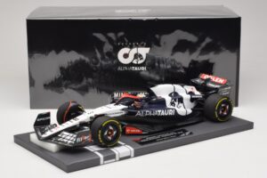 Scuderia AlphaTauri AT04 D. Ricciardo Hungarian GP 2023 Minichamps 1:18 117231203 Hars — afbeelding 7 van 7
