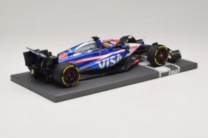 Visa Cash App RB VCARB 01 A. Iwasa FP1 Japanese GP 2024 Minichamps 1:18 117240440 Hars — afbeelding 2 van 7