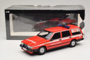 Volvo 740 GL Stationwagon Brandweer Grobbendonk Minichamps 1:18 155171795 Metaal — afbeelding 6 van 6