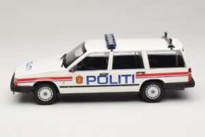 Volvo 740 GL Stationwagon Politi Norway Minichamps 1:18 155171796 Metaal — afbeelding 3 van 6