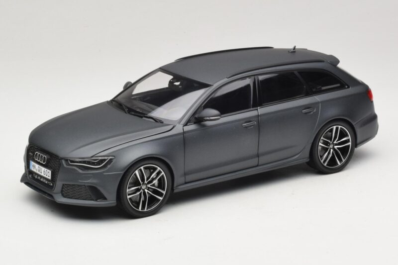 Audi RS6 C7 Avant Daytona Grey Minichamps 1:18 5011216225 Metaal