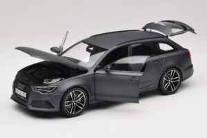 Audi RS6 C7 Avant Daytona Grey Minichamps 1:18 5011216225 Metaal — afbeelding 3 van 8