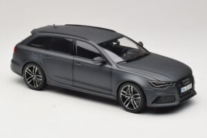 Audi RS6 C7 Avant Daytona Grey Minichamps 1:18 5011216225 Metaal — afbeelding 7 van 8
