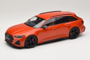 Audi RS6 C8 Avant Oranje Metallic Minichamps 1:18 155018012 Metaal