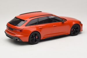 Audi RS6 C8 Avant Oranje Metallic Minichamps 1:18 155018012 Metaal — afbeelding 2 van 6