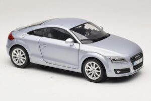 Audi TT 8N Silverblue Metallic Minichamps 1:18 100015020 Metaal — afbeelding 6 van 8