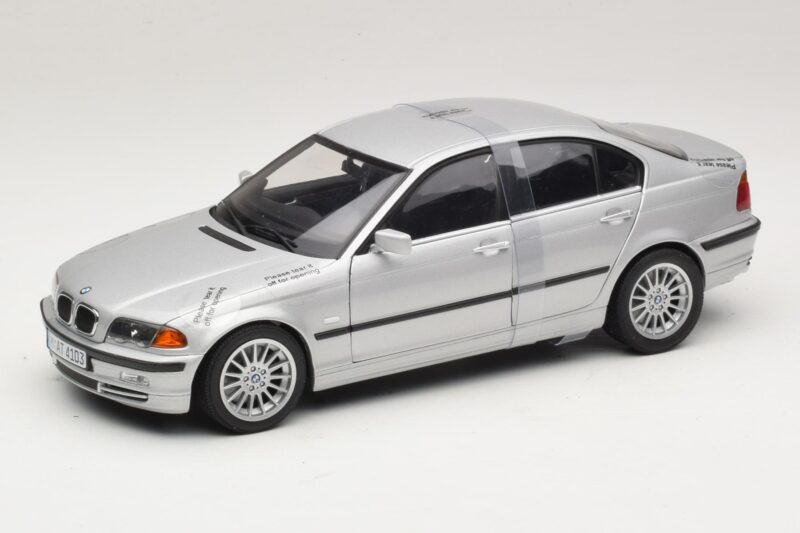 BMW 3-Series E46 6-Cylinder Zilver UT Models 1:18 20512 Metaal