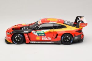 BMW M4 GT3 #31 Schubert Motorsport S. van der Linde Winner DTM Lausitzring 2022 Minichamps 1:18 113222031 Metaal — afbeelding 4 van 8