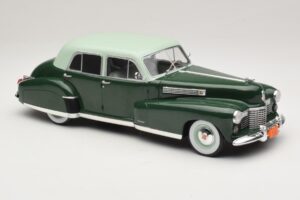 Cadillac Fleetwood Series 60 Special Groen MCG 1:18 MCG18657 Metaal — afbeelding 4 van 6