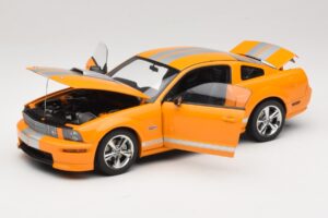 Ford Mustang GT S197 Grabber Orange Metallic AUTOart 1:18 73117-A1 Metaal — afbeelding 2 van 8