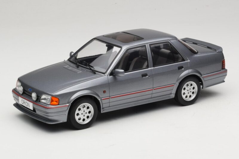 Ford Orion Mk2 RS Package Grijs MCG 1:18 MCG18489 Metaal