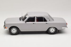 GAZ Volga GAZ-24-10 Grijs MCG 1:18 MCG18016 Metaal — afbeelding 3 van 6