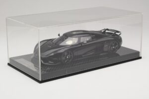 Koenigsegg Regera Zwart Carbon Pakket Beige Interieur FrontiArt 1:18 REMC042 Hars — afbeelding 6 van 7