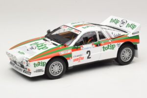 Lancia 037 #2 A. Bettega / M. Perissinot Rally San Marino 1984 Kyosho 1:18 08306F Metaal