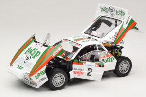 Lancia 037 #2 A. Bettega / M. Perissinot Rally San Marino 1984 Kyosho 1:18 08306F Metaal — afbeelding 2 van 8
