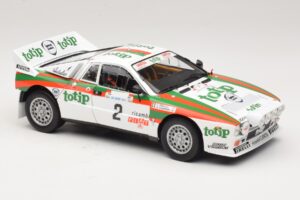 Lancia 037 #2 A. Bettega / M. Perissinot Rally San Marino 1984 Kyosho 1:18 08306F Metaal — afbeelding 6 van 8