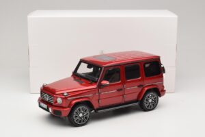 Mercedes G-Class W465 Hyacinth Red Norev 1:18 183037 Metaal — afbeelding 6 van 6