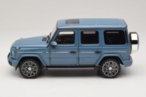 Mercedes G-Class W465 Vintage Blue Norev 1:18 183034 Metaal — afbeelding 3 van 6