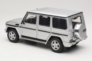 Mercedes G500 W463 LWB Dealer Editie Zilver AUTOart 1:18 B66962142 Metaal — afbeelding 7 van 8