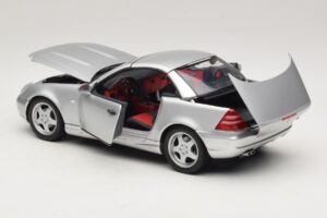 Mercedes SLK230 R170 AMG Roadster Zilver UT Models 1:18 26152 Metaal — afbeelding 5 van 8