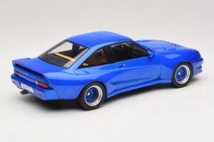 Opel Manta B Blauw Metallic MCG 1:18 MCG18258 Metaal — afbeelding 2 van 6
