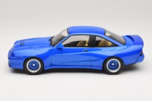 Opel Manta B Blauw Metallic MCG 1:18 MCG18258 Metaal — afbeelding 3 van 6