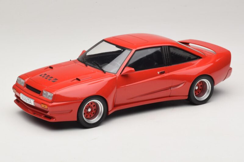 Opel Manta B Rood MCG 1:18 MCG18382 Metaal