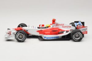 Panasonic Toyota Racing TF106 #12 R. Schumacher 2006 Minichamps 1:18 AM59557K Metaal — afbeelding 3 van 7