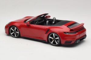 Porsche 911 992 Turbo S Cabriolet Donkerrood Minichamps 1:18 PORSCHE007 Metaal — afbeelding 5 van 6