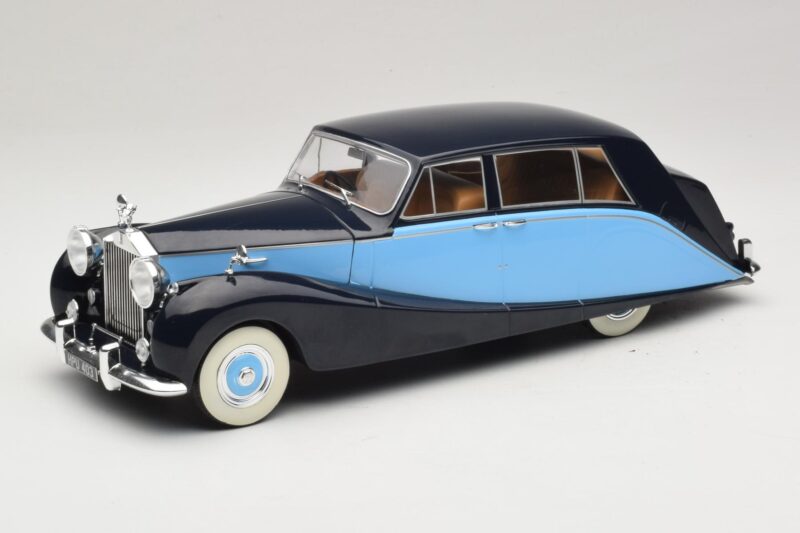 Rolls-Royce Silver Wraith Empress by Hooper Zwart & Donkerblauw MCG 1:18 MCG18051 Metaal