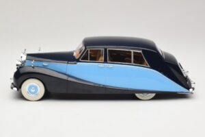 Rolls-Royce Silver Wraith Empress by Hooper Zwart & Donkerblauw MCG 1:18 MCG18051 Metaal — afbeelding 3 van 6
